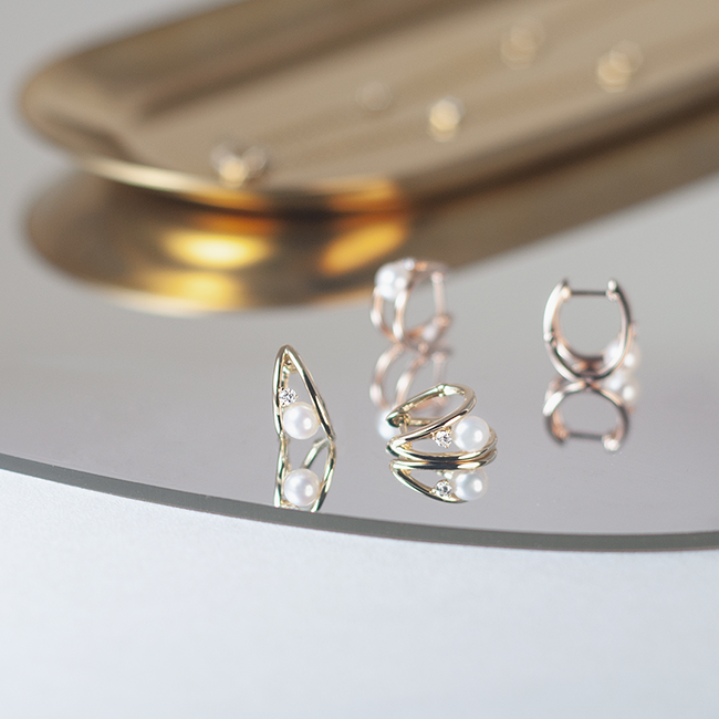Clamp pearl hoops